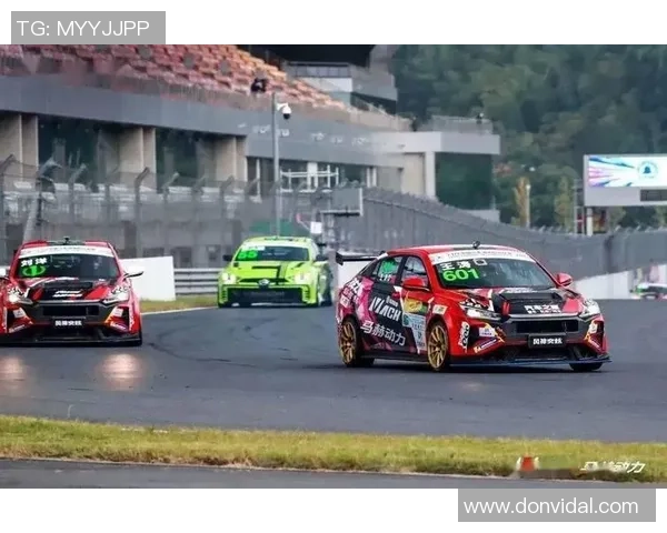 重庆足球队强势领跑城市联赛积分榜总积分达到55分展现冠军实力 重庆足球队强势领跑城市联赛积分榜总积分达到55分展现冠军实力