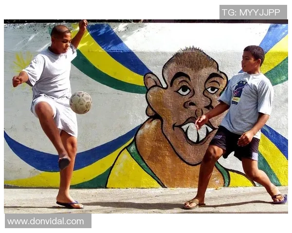 死党头像中的足球明星女孩展现青春活力与梦想追逐的精彩瞬间